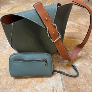 Elegant Green and Brown Women's Bag Set